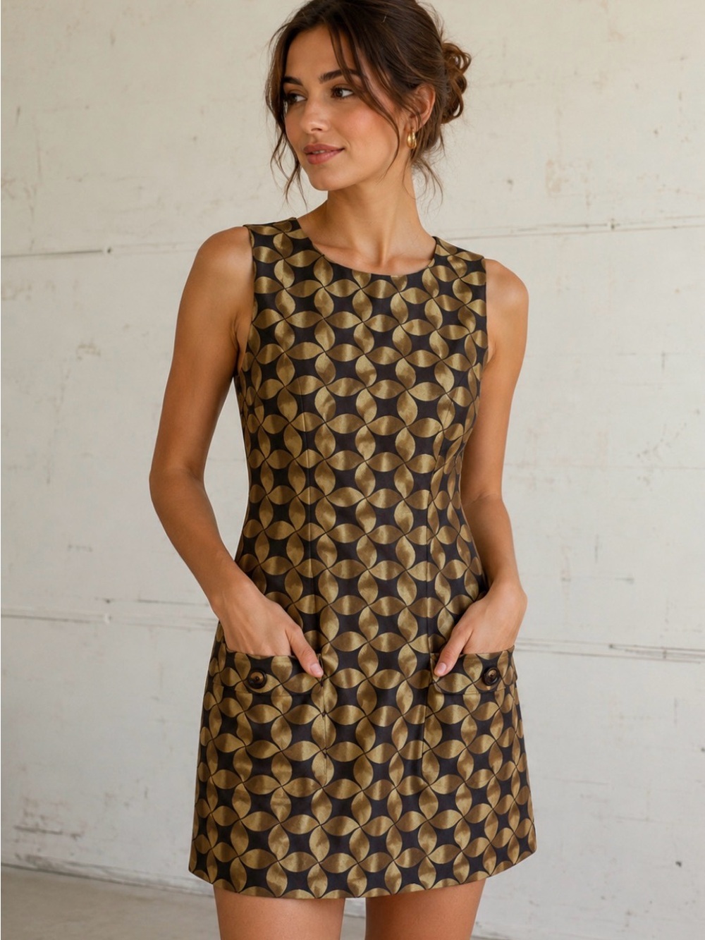 🌸✨Michael Kors Sleeveless Geo-Print Mini Dress in Gold and Black